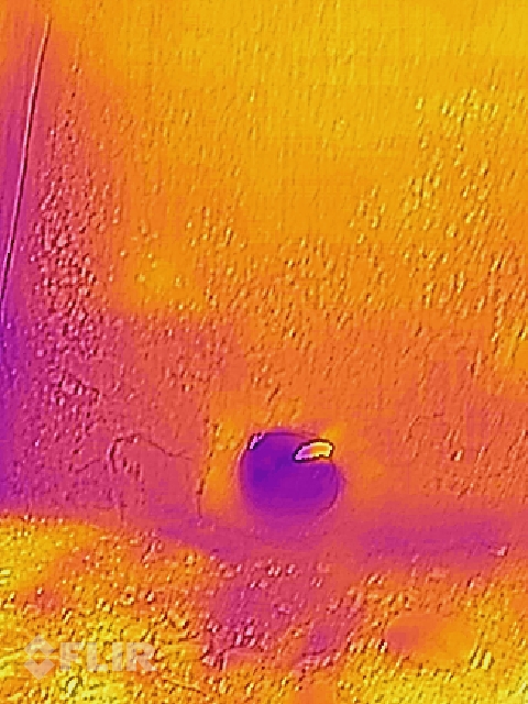 Veliki dolmen u IC spektru 2-luminiscencija na portalu