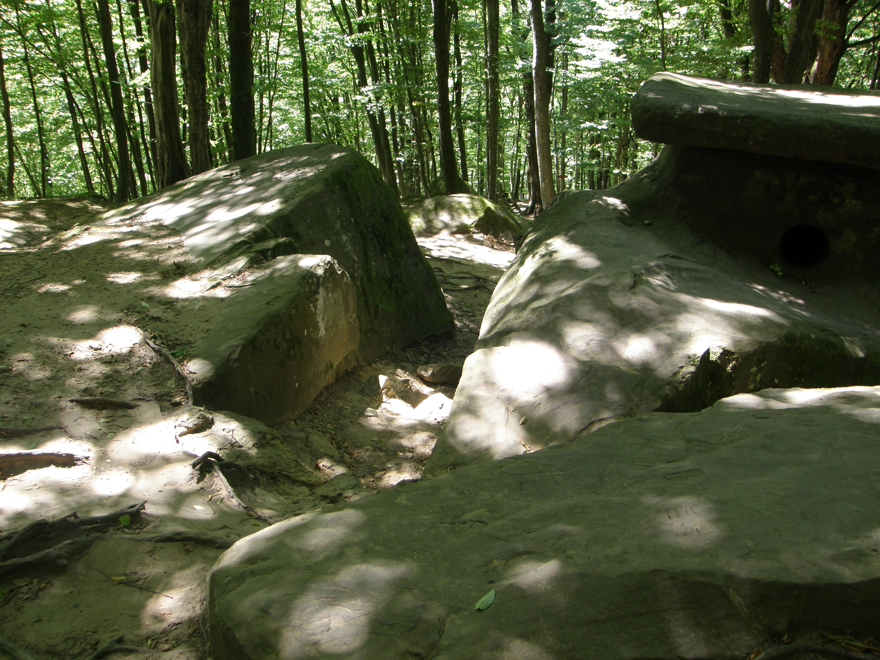 Tuapse- dolmen 4